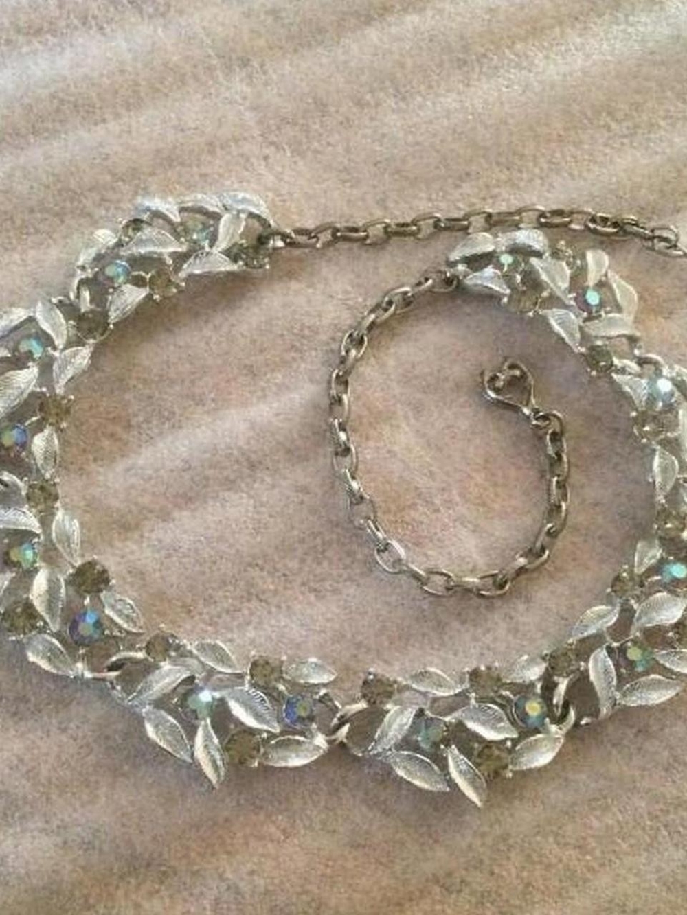Vintage Rhinestone Necklace - Picture 3 of 4